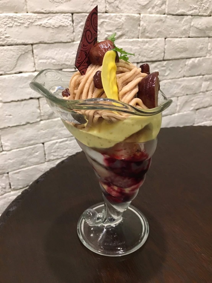 モンブランパフェ